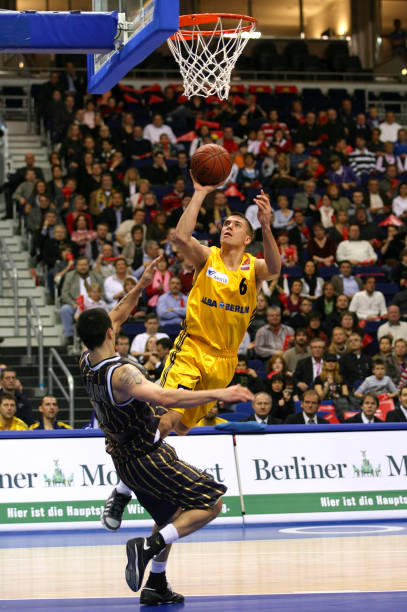 易背后的真 易背后的真